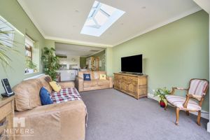 Family Room- click for photo gallery